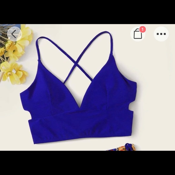 Bundle of 2 Bikini Tops size sm/med - Picture 2 of 12